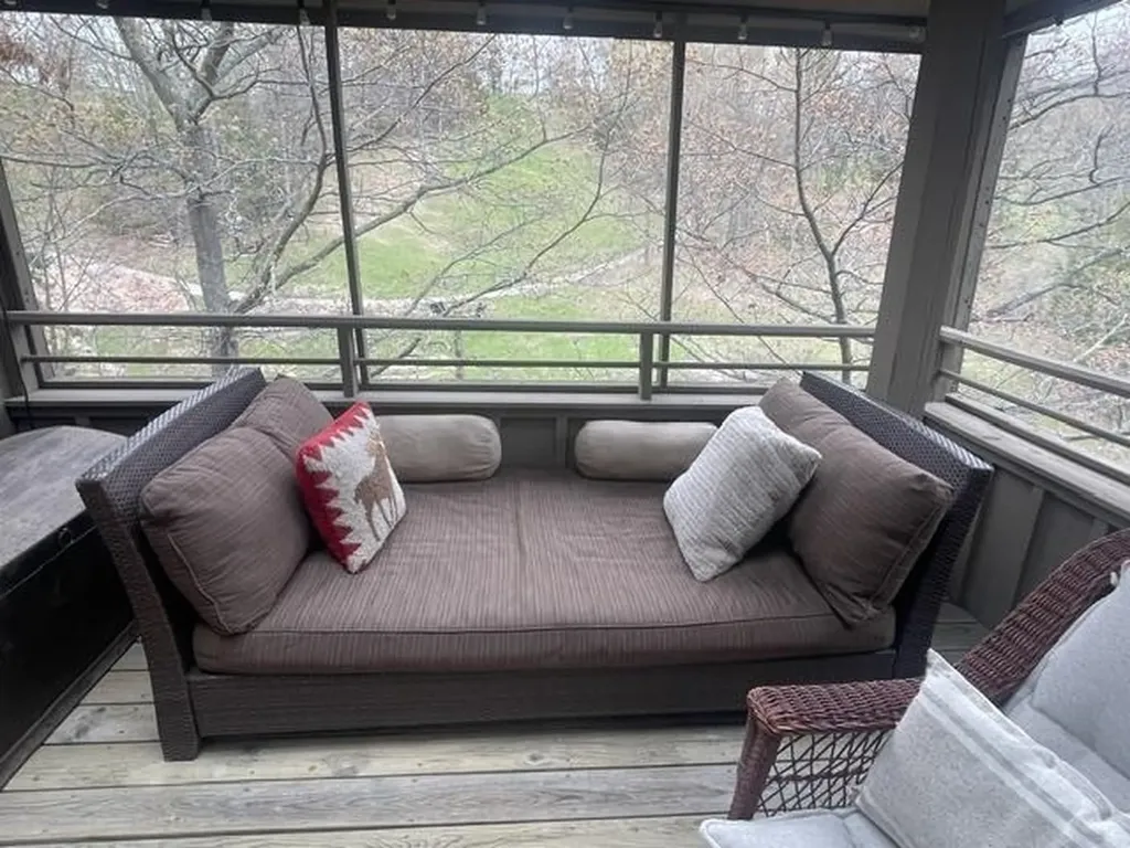 13 Hawks Nest Glen Arbor Township MI 49636