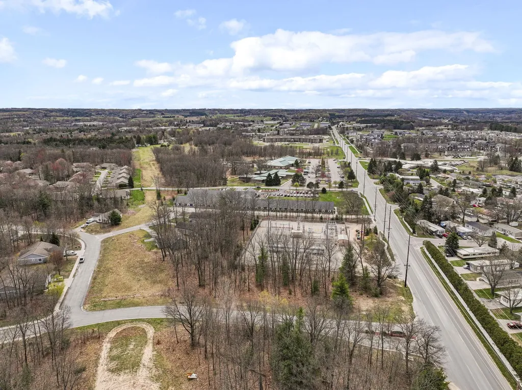Unit 1 Lafranier Road Garfield Charter Township MI 49686
