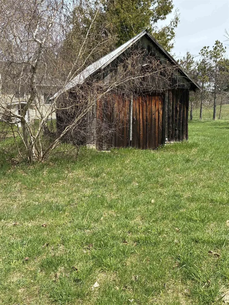 12850 Miller Road Milton Township MI 49676