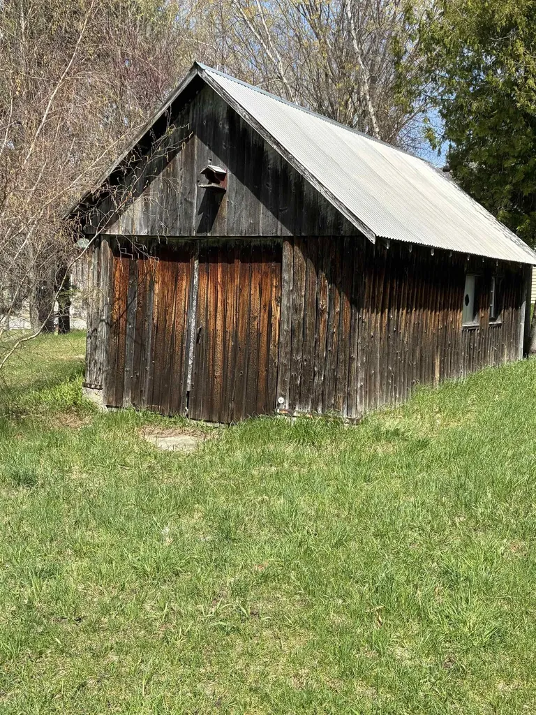 12850 Miller Road Milton Township MI 49676