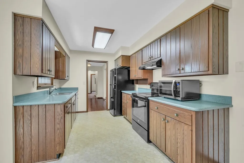 8670 W Jennings Road Lake Township MI 49651