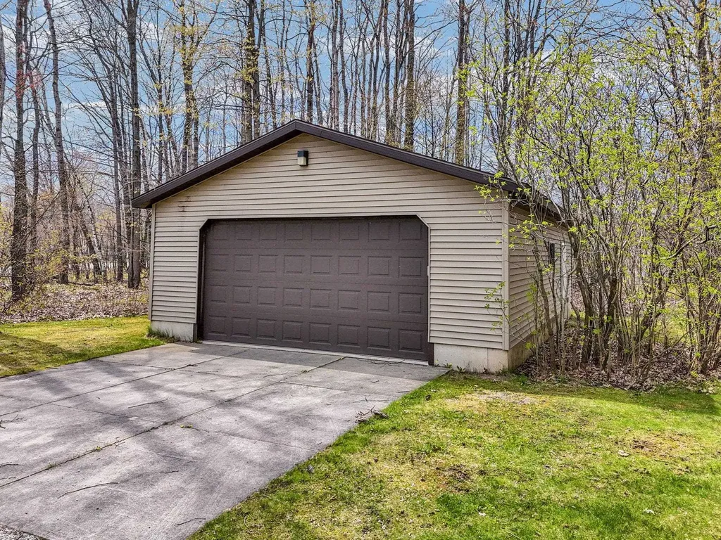 8670 W Jennings Road Lake Township MI 49651