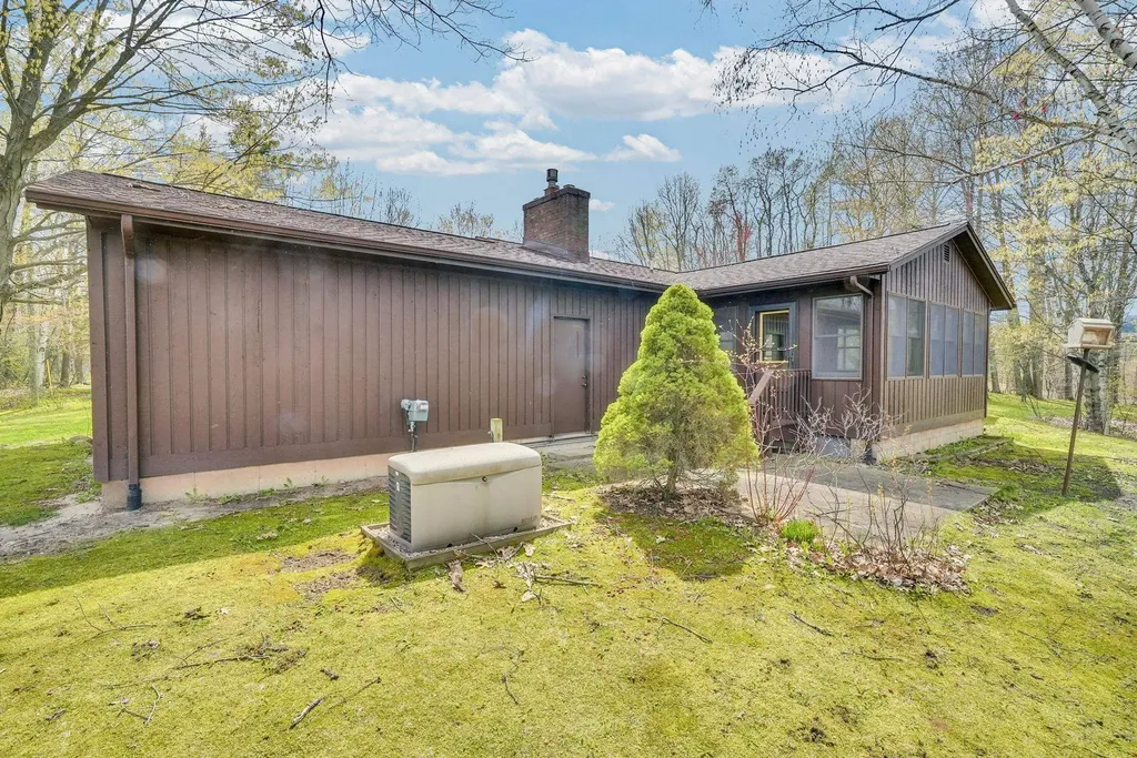 8670 W Jennings Road Lake Township MI 49651