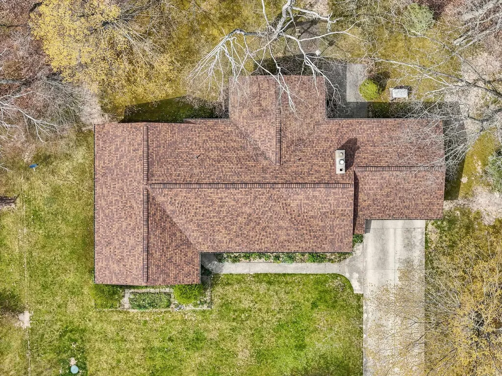 8670 W Jennings Road Lake Township MI 49651