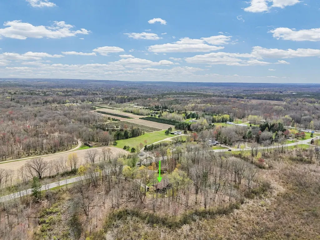8670 W Jennings Road Lake Township MI 49651
