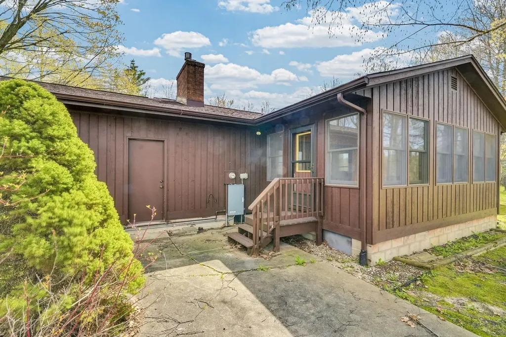 8670 W Jennings Road Lake Township MI 49651