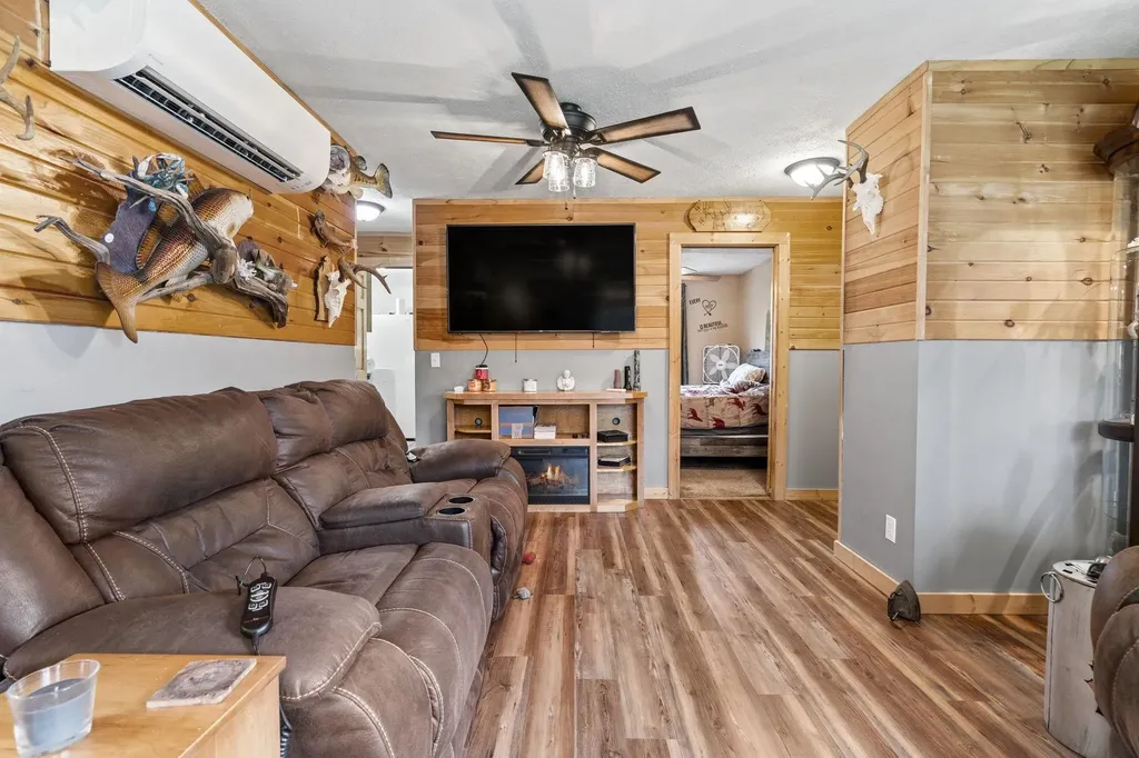 11523 M-66 Garfield Township MI 49633