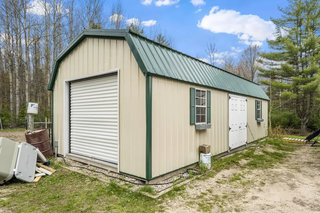 11523 M-66 Garfield Township MI 49633