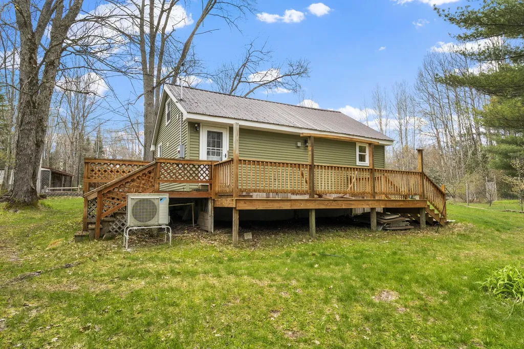 11523 M-66 Garfield Township MI 49633