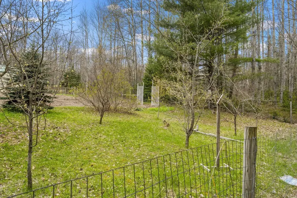 11523 M-66 Garfield Township MI 49633