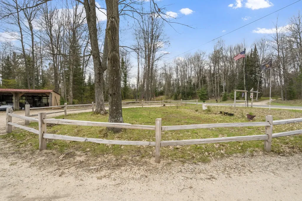 11523 M-66 Garfield Township MI 49633