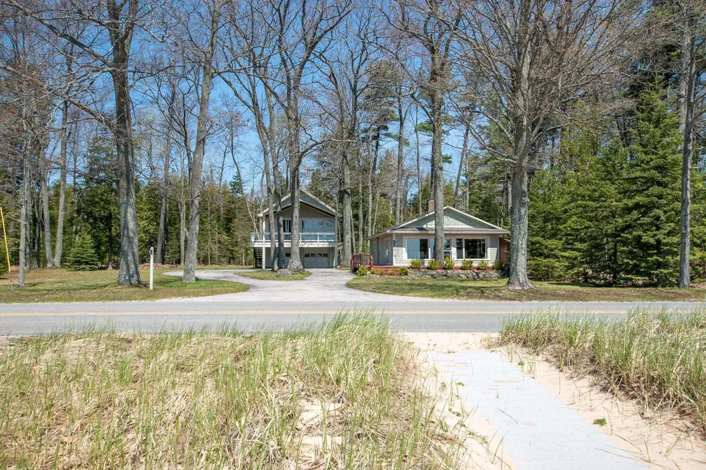 3784 S Lee Point Road Bingham Township MI 49682
