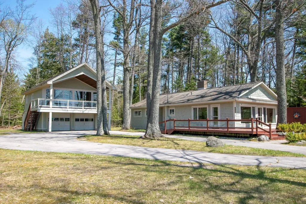 3784 S Lee Point Road Bingham Township MI 49682