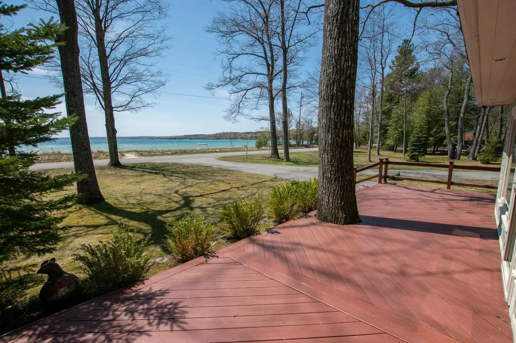 3784 S Lee Point Road Bingham Township MI 49682