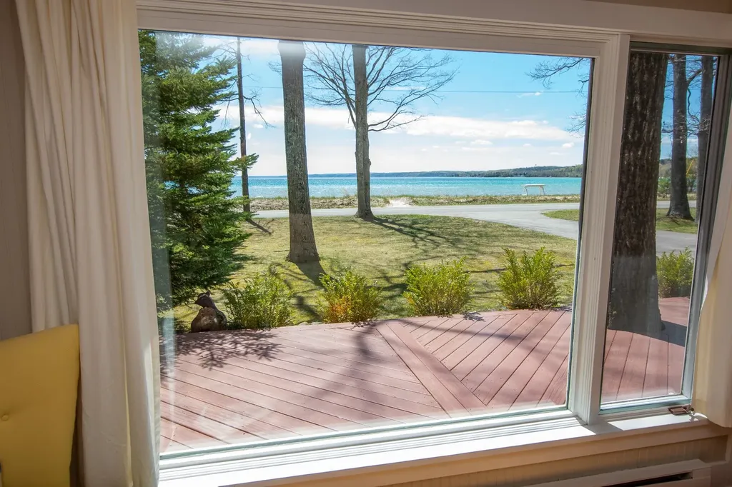 3784 S Lee Point Road Bingham Township MI 49682