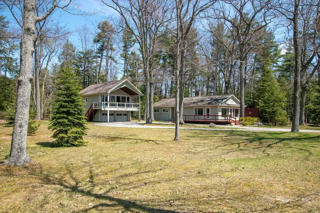 3784 S Lee Point Road Bingham Township MI 49682