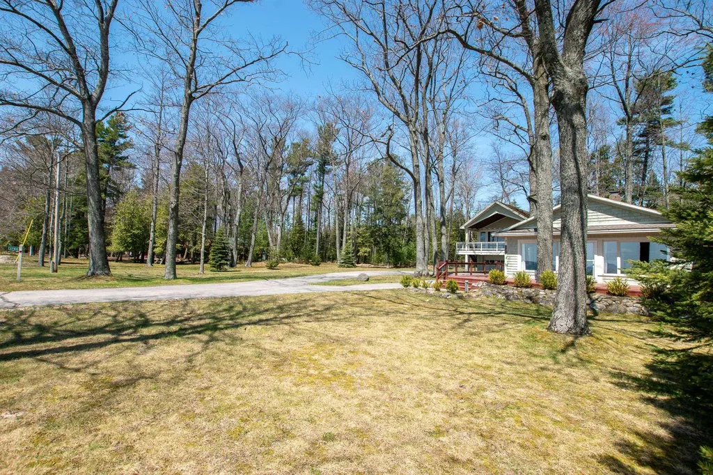 3784 S Lee Point Road Bingham Township MI 49682