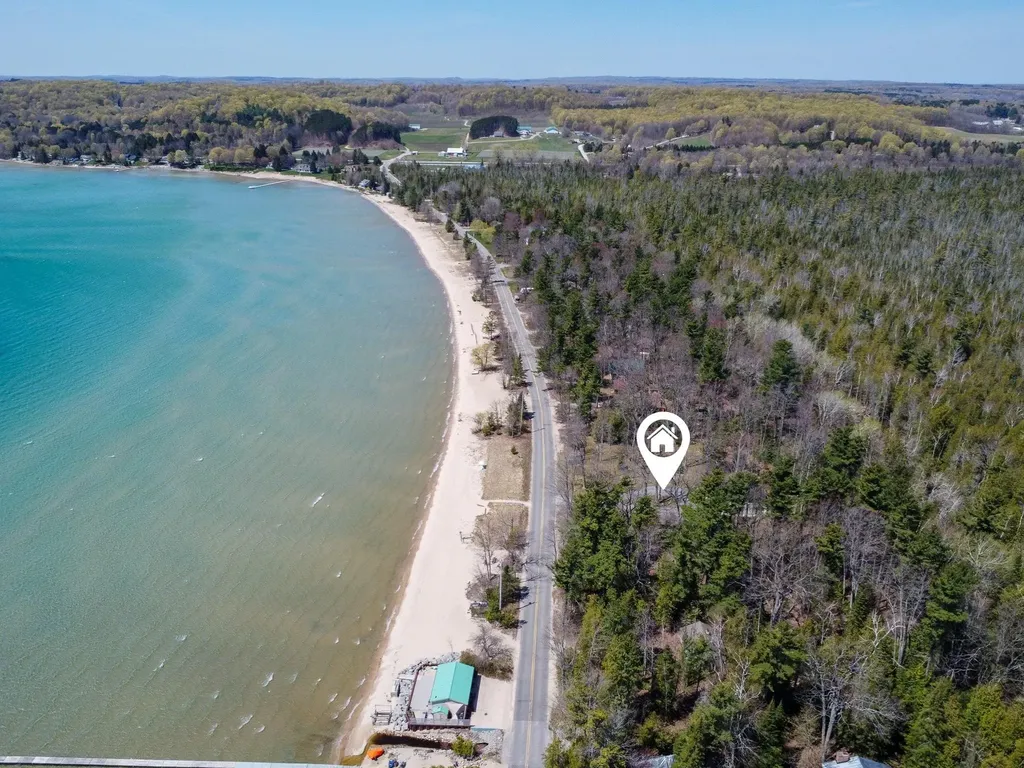 3784 S Lee Point Road Bingham Township MI 49682