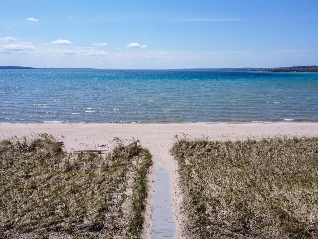 3784 S Lee Point Road Bingham Township MI 49682