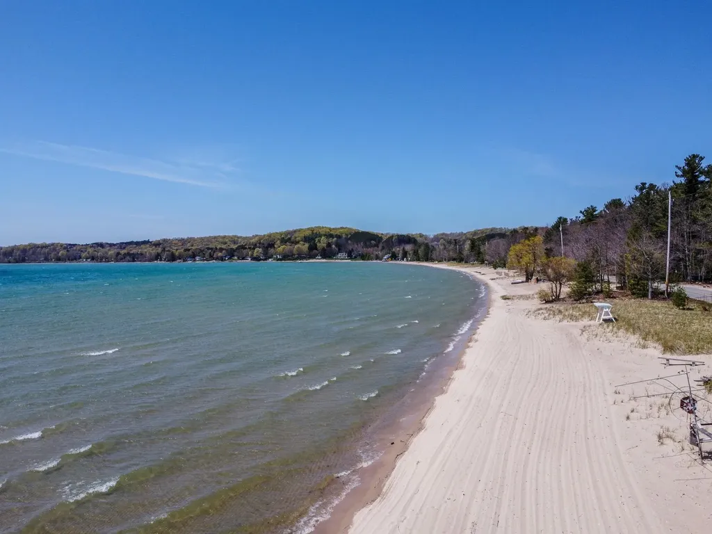 3784 S Lee Point Road Bingham Township MI 49682