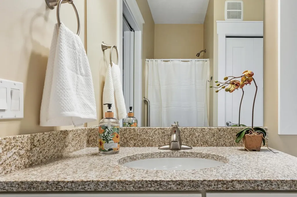 431 Munson Place Traverse City City MI 49686