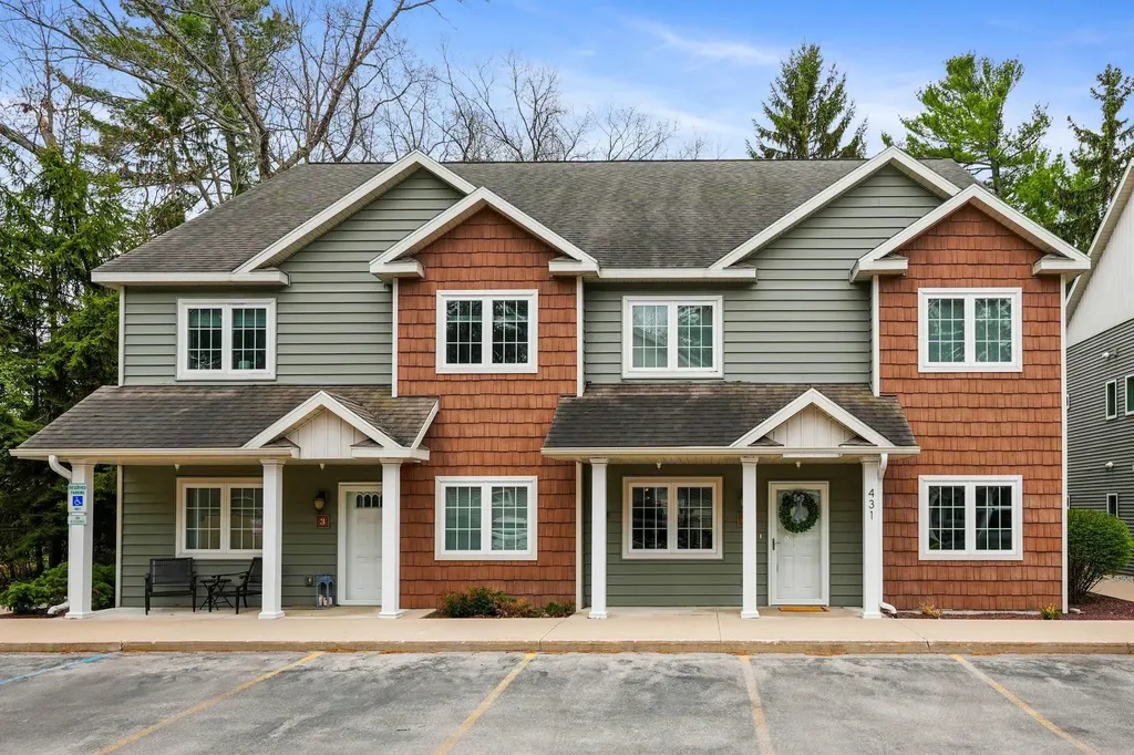 431 Munson Place Traverse City City MI 49686