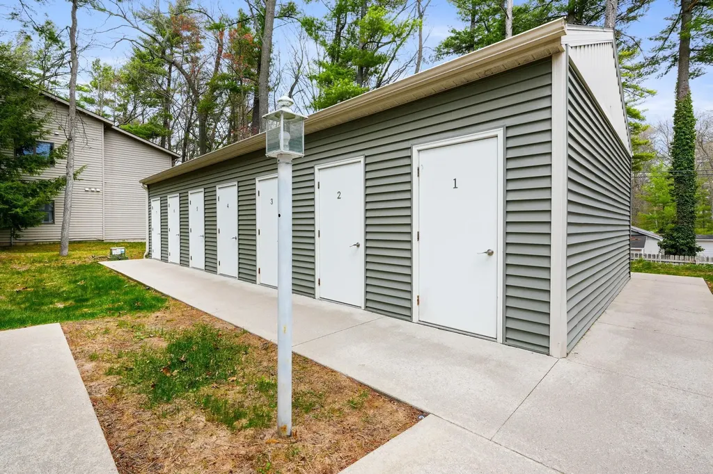 431 Munson Place Traverse City City MI 49686
