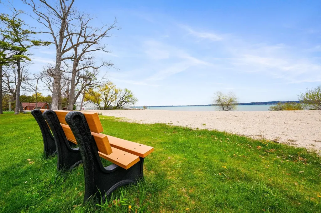 431 Munson Place Traverse City City MI 49686