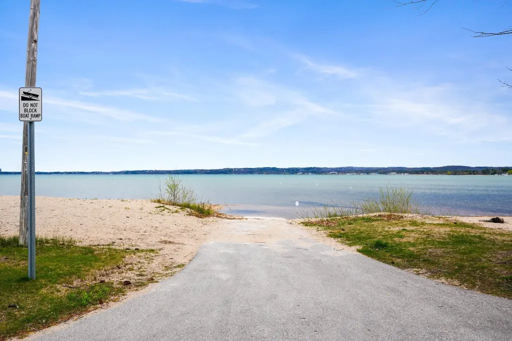 431 Munson Place Traverse City City MI 49686