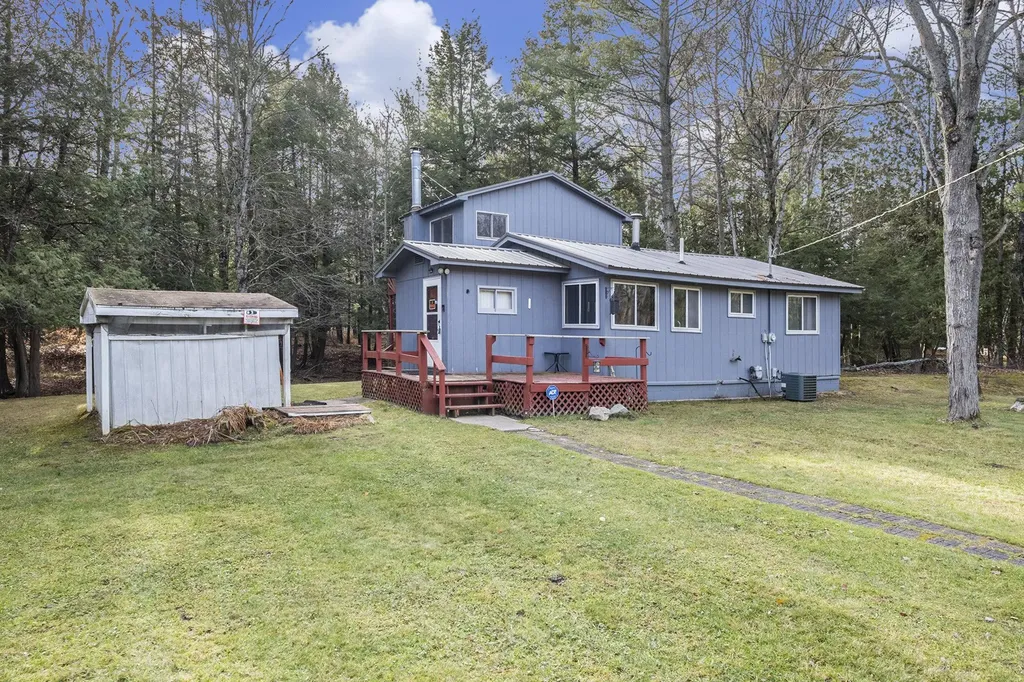 5489 S Kings Highway Cherry Valley Township MI 49623
