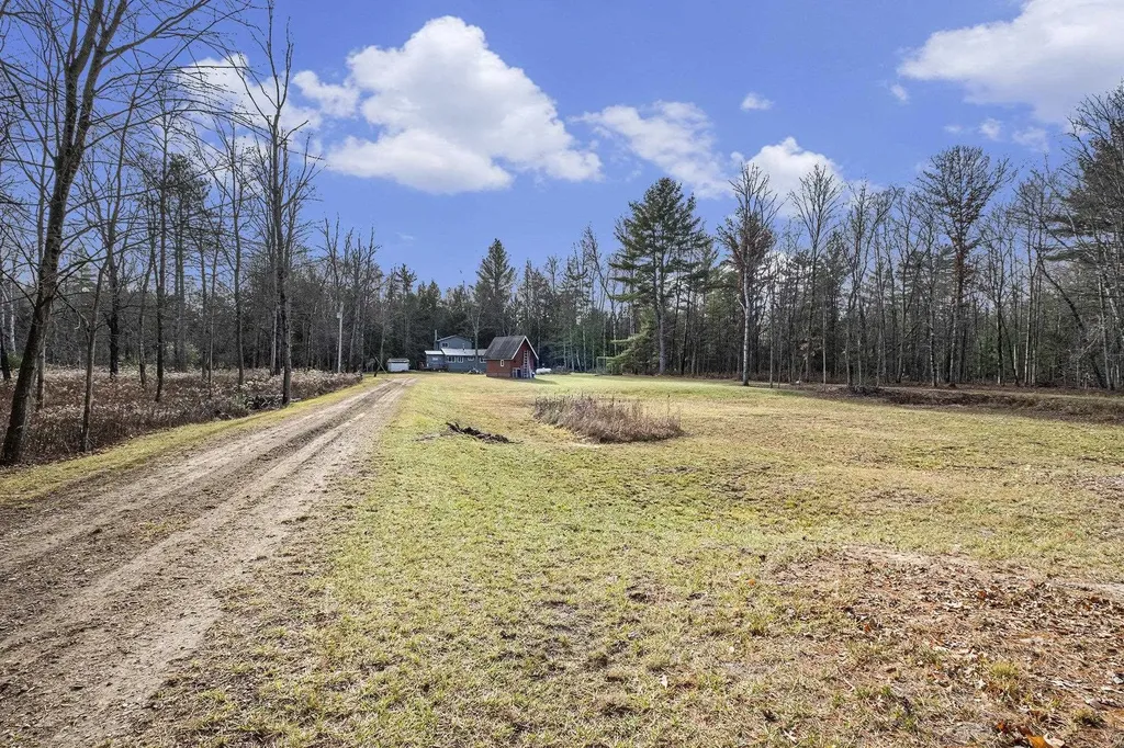 5489 S Kings Highway Cherry Valley Township MI 49623