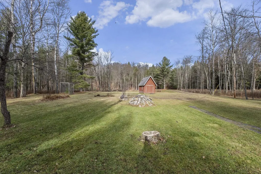 5489 S Kings Highway Cherry Valley Township MI 49623