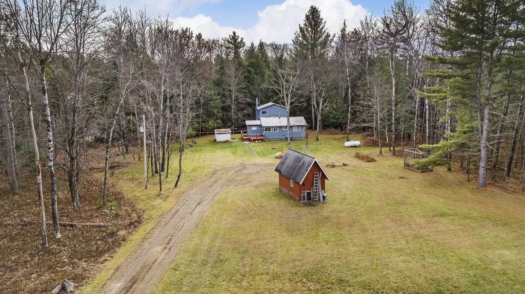 5489 S Kings Highway Cherry Valley Township MI 49623