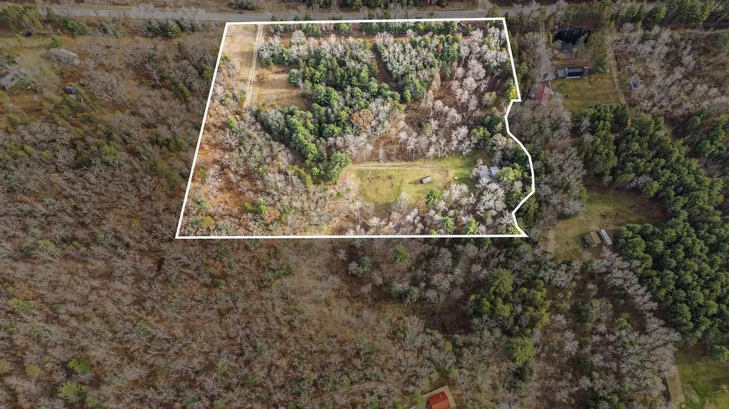 5489 S Kings Highway Cherry Valley Township MI 49623