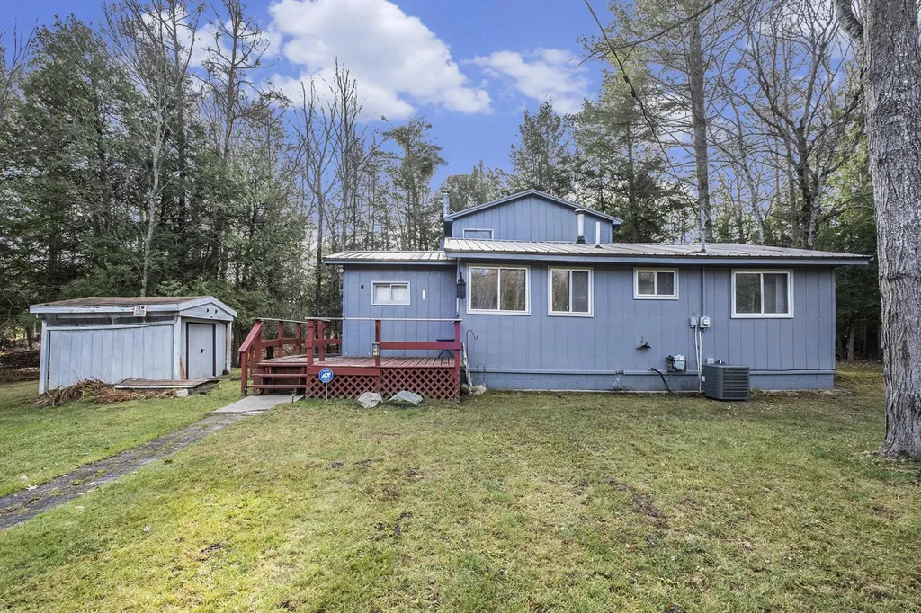 5489 S Kings Highway Cherry Valley Township MI 49623