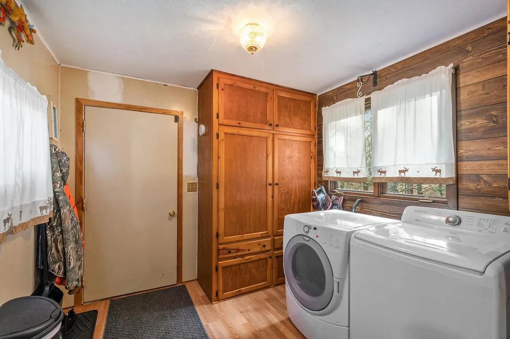 5489 S Kings Highway Cherry Valley Township MI 49623