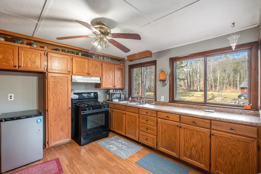 5489 S Kings Highway Cherry Valley Township MI 49623
