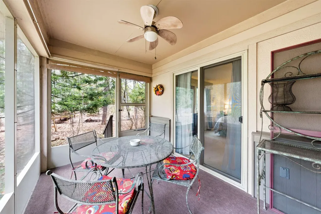 12055 S Woodwinds Circle Elmwood Charter Township MI 49684