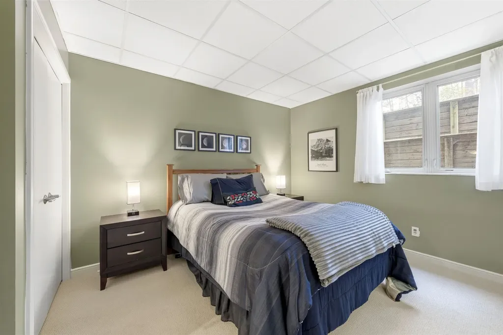 12055 S Woodwinds Circle Elmwood Charter Township MI 49684