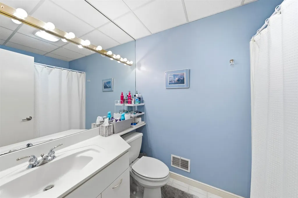 12055 S Woodwinds Circle Elmwood Charter Township MI 49684