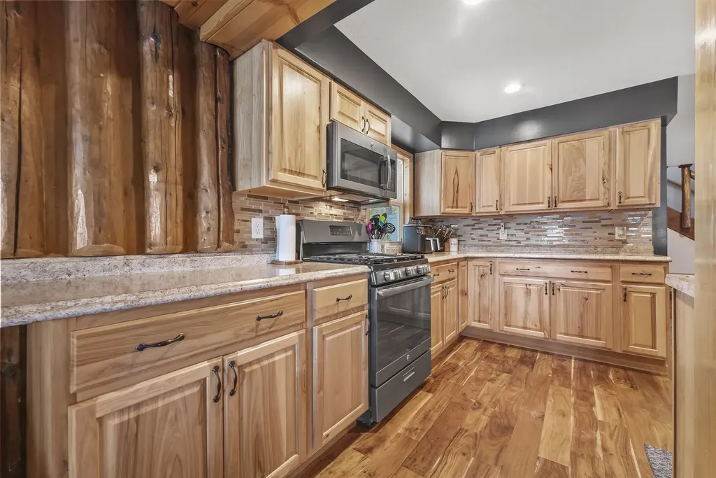 7504 W Dakota Trail Caldwell Township MI 49651