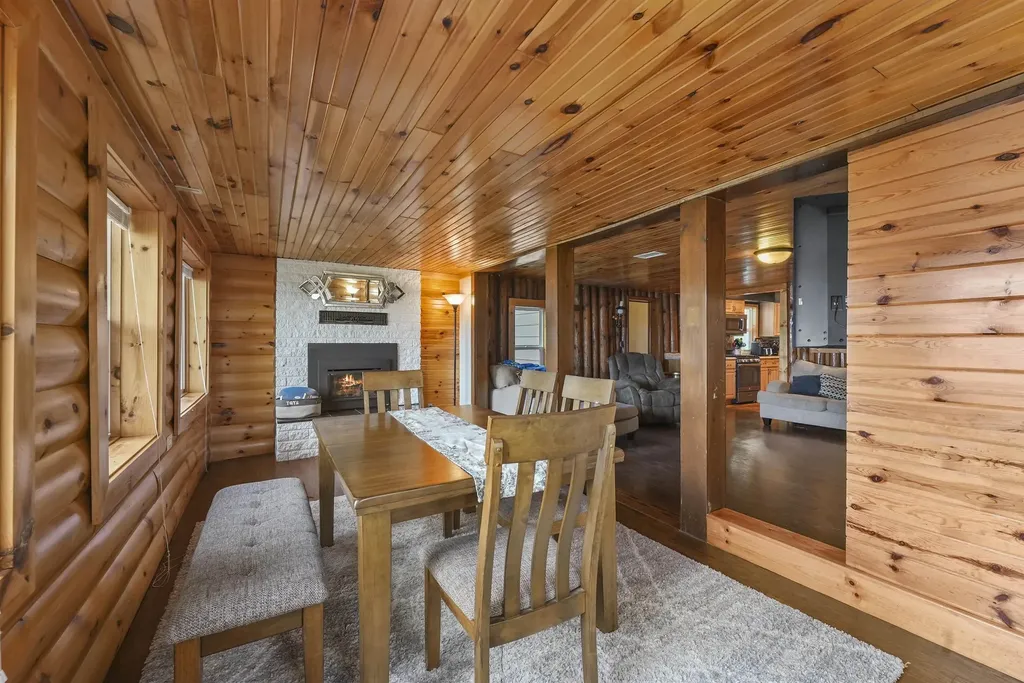 7504 W Dakota Trail Caldwell Township MI 49651