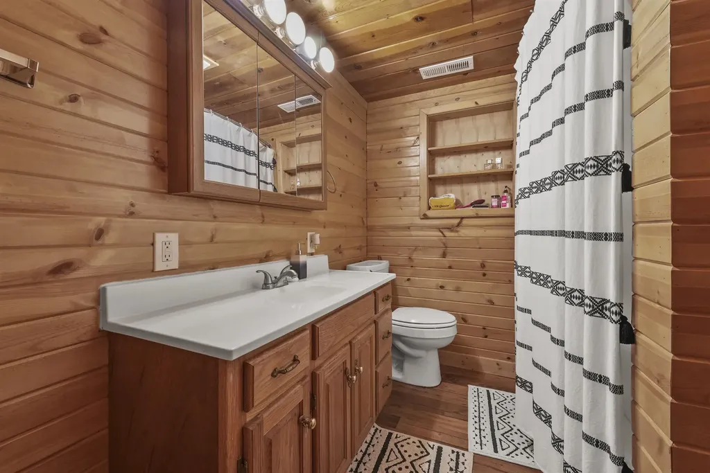 7504 W Dakota Trail Caldwell Township MI 49651