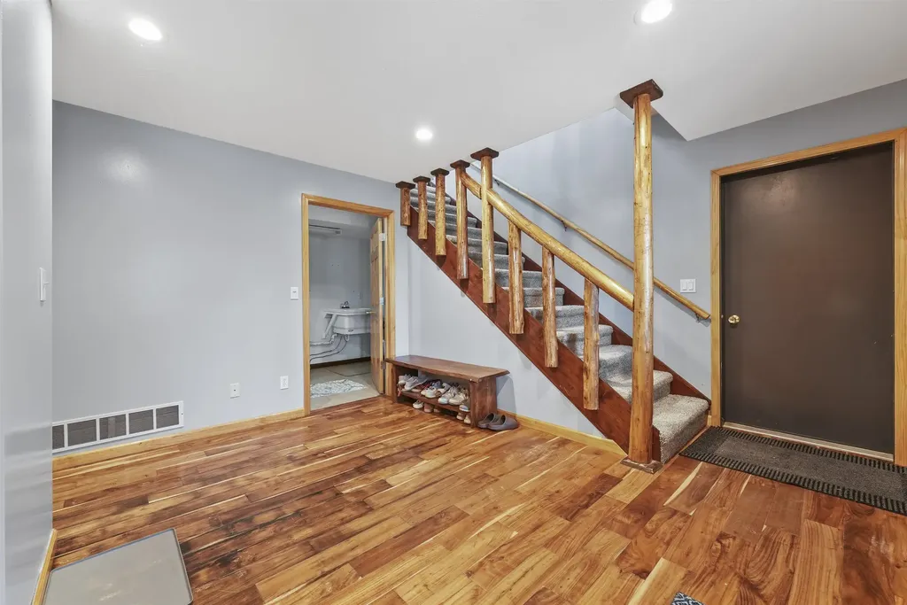 7504 W Dakota Trail Caldwell Township MI 49651