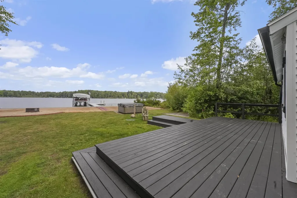 7504 W Dakota Trail Caldwell Township MI 49651