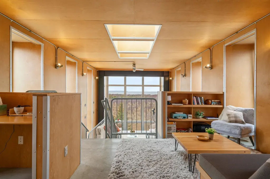 7452 N Manitou Trail Leelanau Township MI 49670