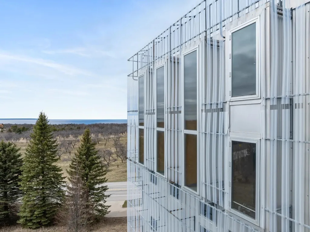 7452 N Manitou Trail Leelanau Township MI 49670