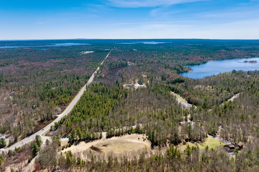 VL1 Mud Lake Road Green Lake Township MI 49643