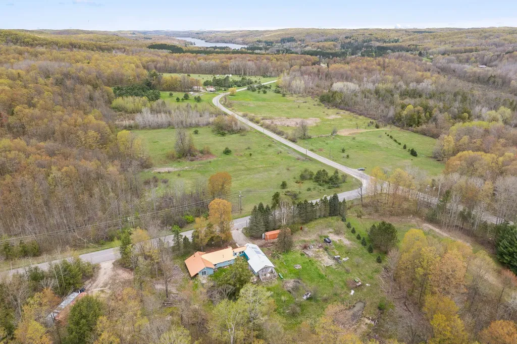 4839 Bunker Hill Road Echo Township MI 49622