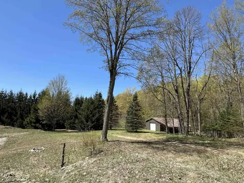 7877 E Bernadette Drive Suttons Bay Township MI 49682